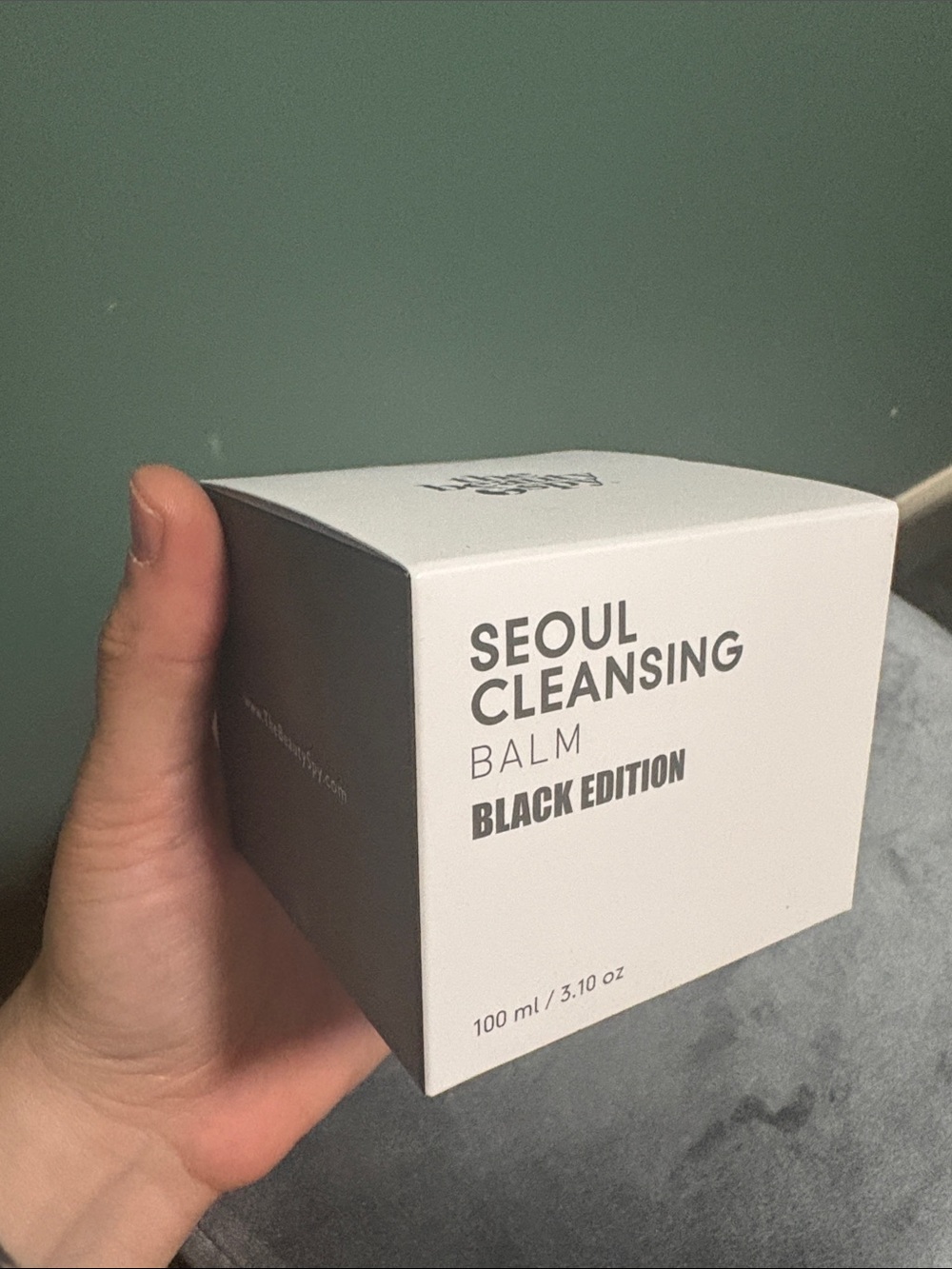 Balm Black Edition - Gentle Makeup Remover (White Jar) - Picture 2 of 3
